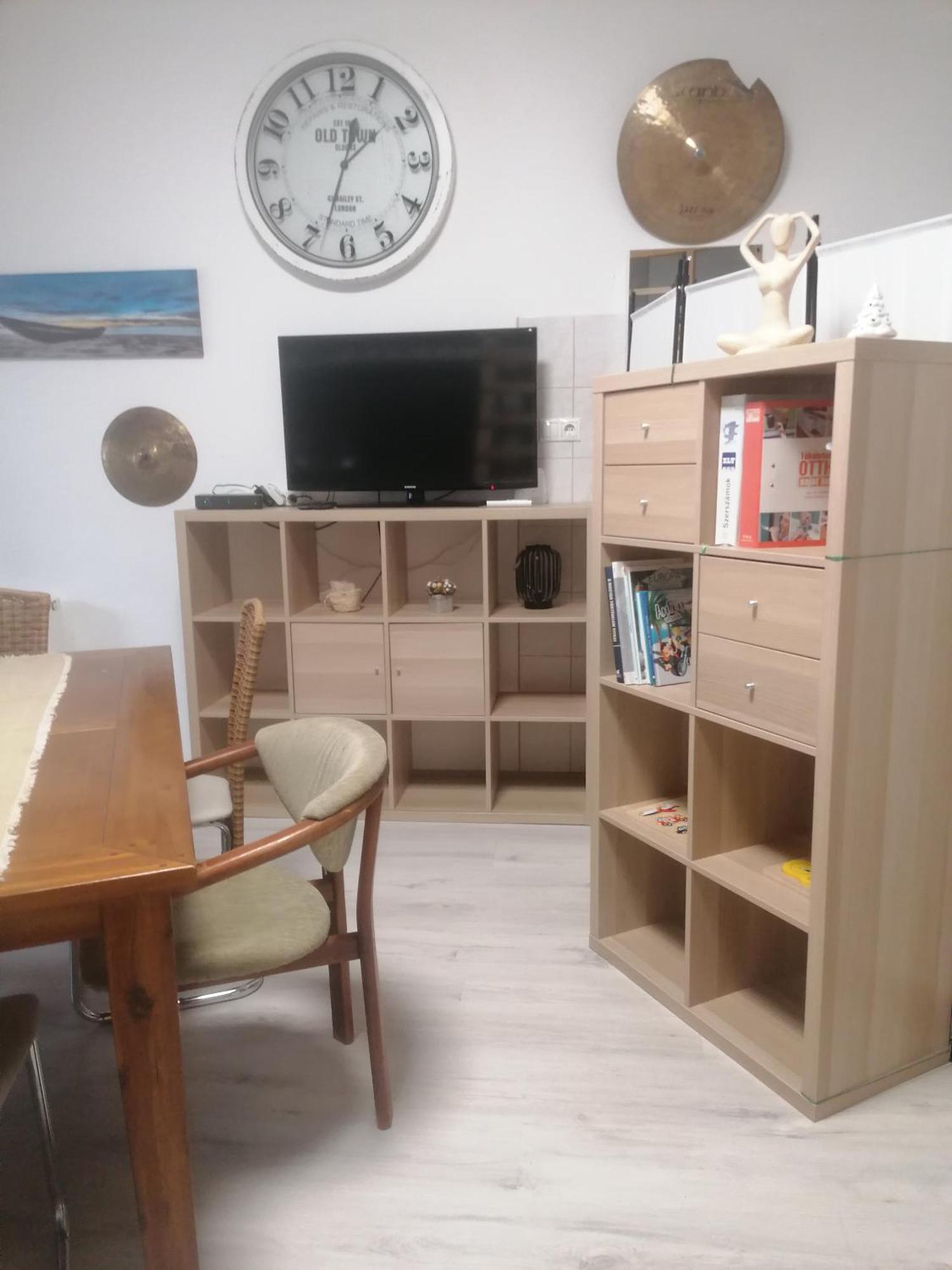 Ujkapu Sunshine Apartments 杰尔 外观 照片